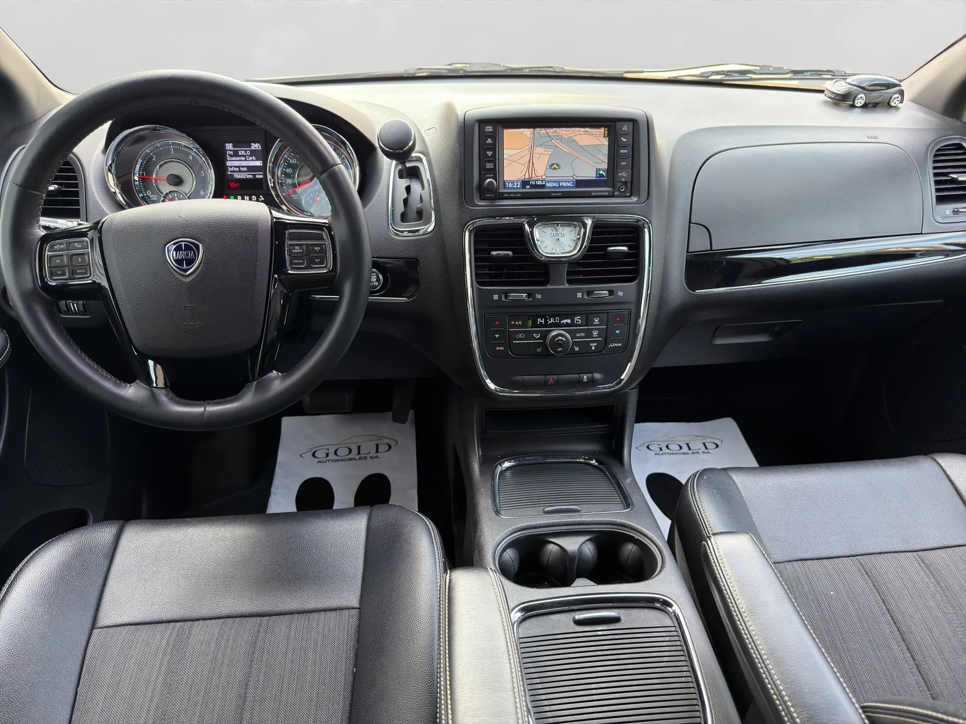 Lancia Voyager 2014 occasion Meyrin — 3