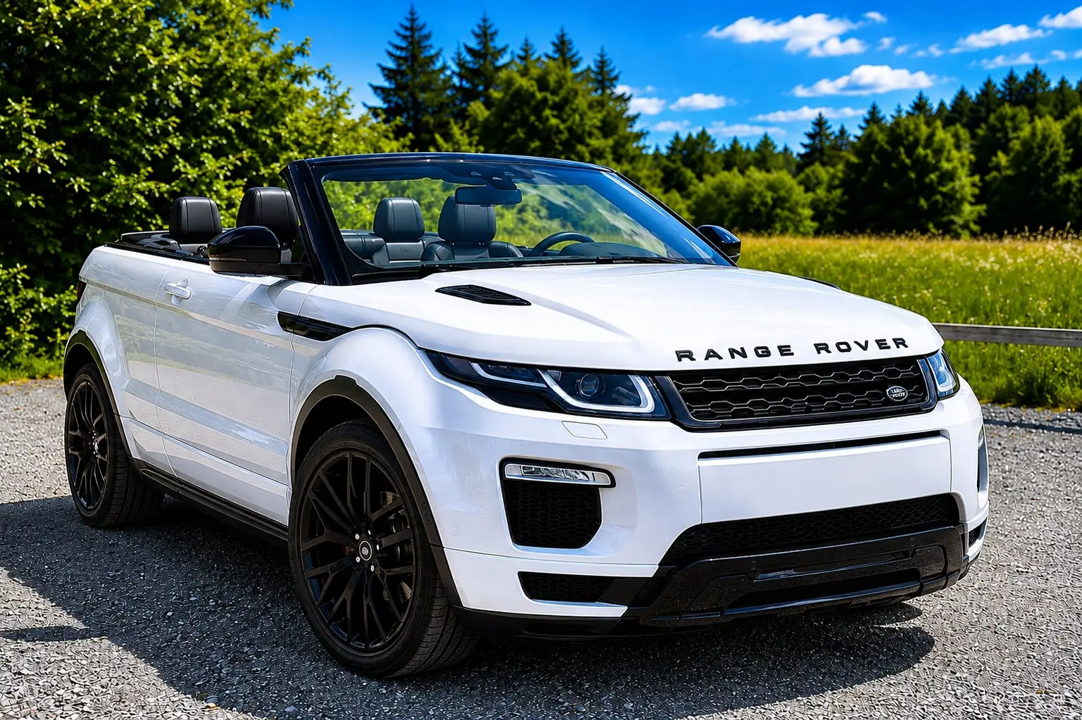 Land Rover Range Rover Evoque 2.0 Si4 SE Dynamic — Cabriolet luxe 4x4, design premium — vue extérieure