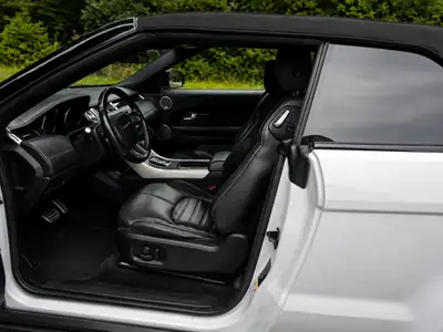 Land Rover Range Rover Evoque 2.0 Si4 SE Dynamic — Cabriolet luxe 4x4, design premium — détail