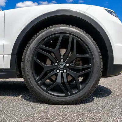 Land Rover Range Rover Evoque 2.0 Si4 SE Dynamic — Cabriolet luxe 4x4, design premium — Miniature 12