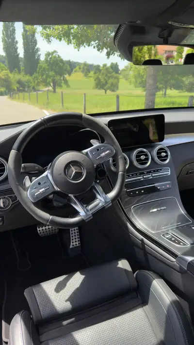 Mercedes-Benz GLC 63 S AMG 4M+ — Performance brute et prestige SUV haute puissance — Thumbnail 13