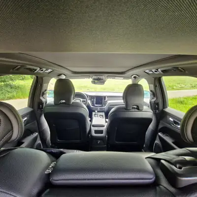 Volvo XC60 2.0 T8 R-Design — SUV hybride rechargeable performant, 48'000 km — tableau de bord
