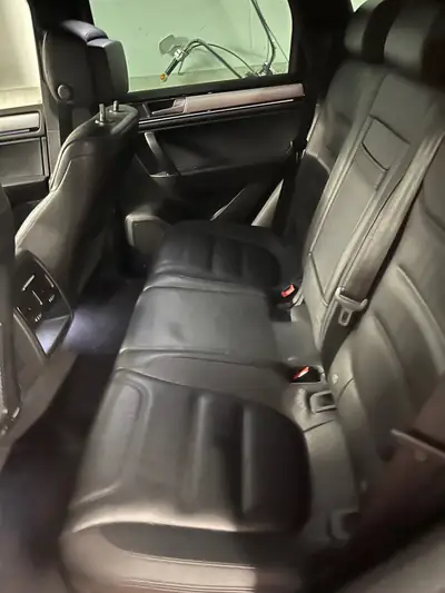 VW Touareg 3.0 V6 TDI — SUV premium diesel, entretien optimal à 141'500 km — detail