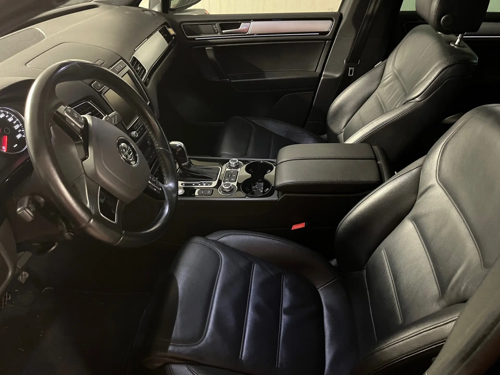 Volkswagen Touareg 2016 occasion Bennau — 5