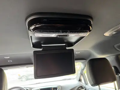 Chrysler Pacifica Touring L — Monospace familial 7 places, 291 ch, sans sinistre — Miniature 12