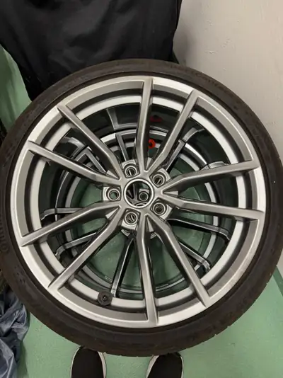 VW Golf 2.0 TSI R DSG 4Motion — Performance sportive et polyvalence tous terrains — Thumbnail 14