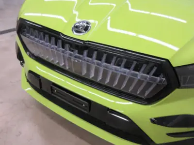 Skoda Enyaq iV RS 4x4 — SUV électrique performant, 57 000 km seulement — Heckansicht