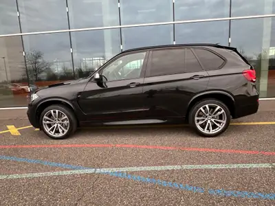 BMW X5 M50d — SUV premium diesel, 381 ch et panoramique, kilométrage modéré — Außenansicht