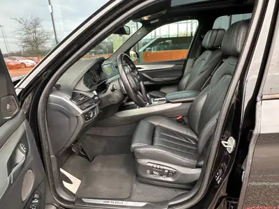 BMW X5 M50d — SUV premium diesel, 381 ch et panoramique, kilométrage modéré — Armaturenbrett