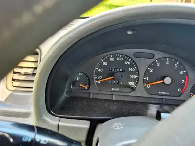 Suzuki Vitara 1.6 Cabriolet 1999 — Petit SUV découvrable, parfait pour l'été — Miniatur 11