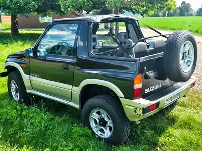 Suzuki Vitara 1.6 Cabriolet 1999 — Petit SUV découvrable, parfait pour l'été — Miniatur 16