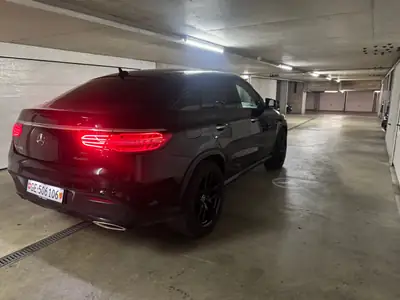 Mercedes-Benz GLE 400 V6 — SUV premium 333 ch, seulement 62'000 km — Heckansicht