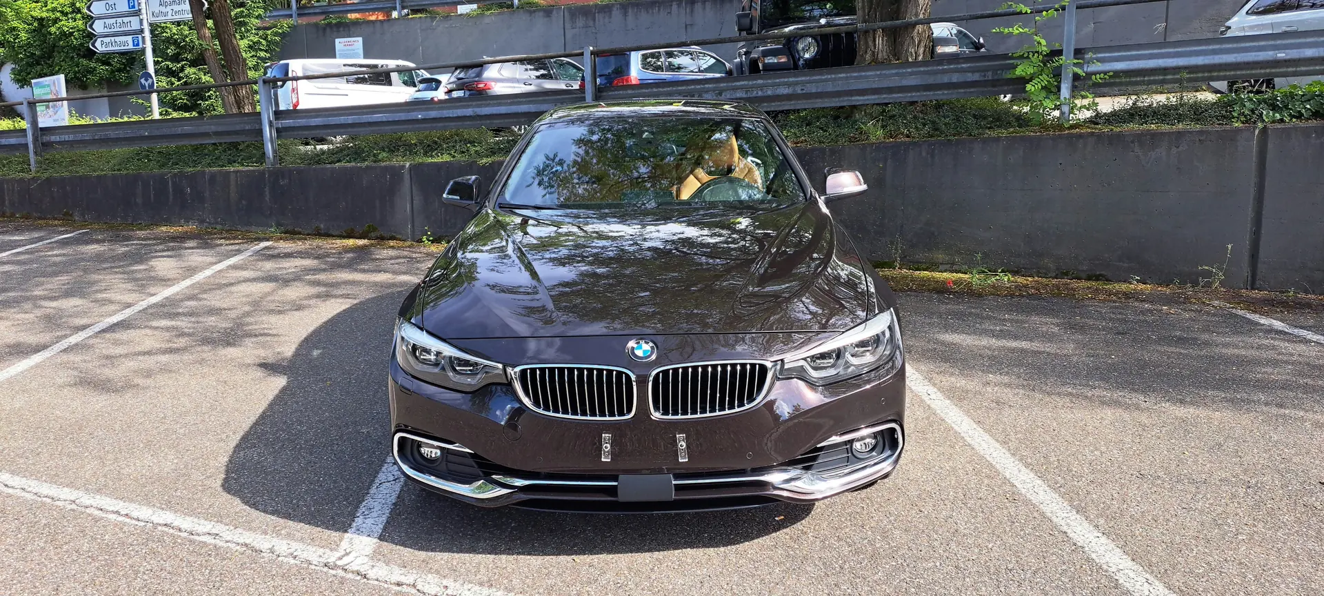 BMW 430i xDrive Luxury Cabrio — Découvrable sportif, 252 ch et tenue de route all-wheel drive — vue extérieure