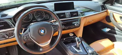 BMW 430i xDrive Luxury Cabrio — Découvrable sportif, 252 ch et tenue de route all-wheel drive — tableau de bord