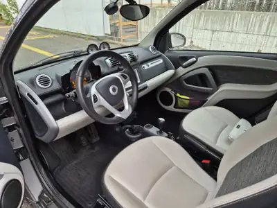 Smart ForTwo Sport 2012 — Citadine compacte 84 ch, kilométrage réduit, véhicule de garage — Seitenansicht