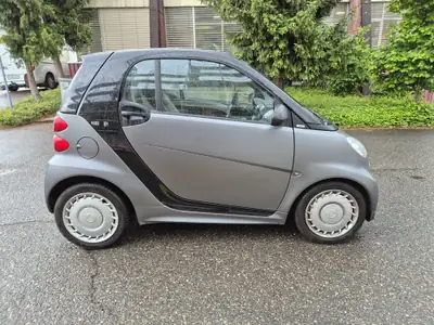 Smart ForTwo Sport 2012 — Citadine compacte 84 ch, kilométrage réduit, véhicule de garage — Innenraum