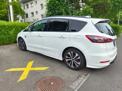 Ford S-MAX 2.0 TDCi 190 ST-Line — Monospace premium, diesel efficace et spacieux — intérieur