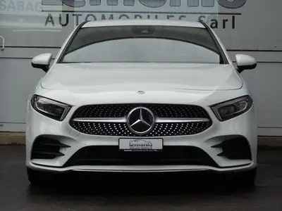 Mercedes-Benz Classe A 200 Style — Berline compacte premium, 49 900 km seulement — rear view
