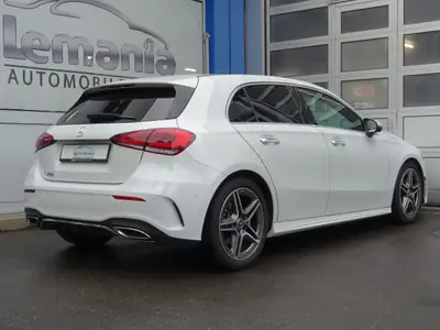 Mercedes-Benz Classe A 200 Style — Berline compacte premium, 49 900 km seulement — dashboard