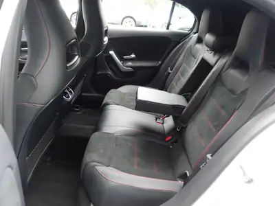 Mercedes-Benz Classe A 200 Style — Berline compacte premium, 49 900 km seulement — Thumbnail 14