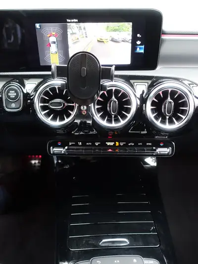 Mercedes-Benz Classe A 200 Style — Berline compacte premium, 49 900 km seulement — Thumbnail 13