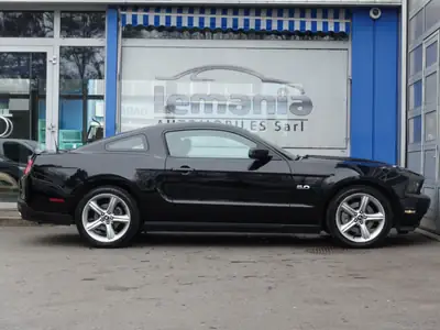 Ford Mustang GT 5.0 Shelby — Muscle car légendaire, 417 ch et boîte manuelle — Thumbnail 8
