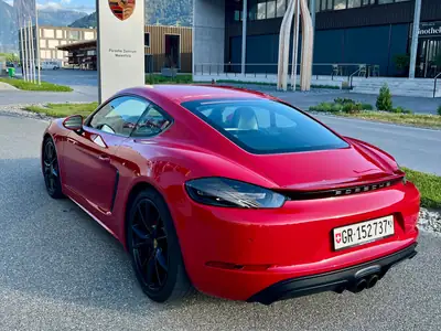 Porsche 718 Boxster GTS — Roadster sportif affûté, garantie Porsche Approved — interni