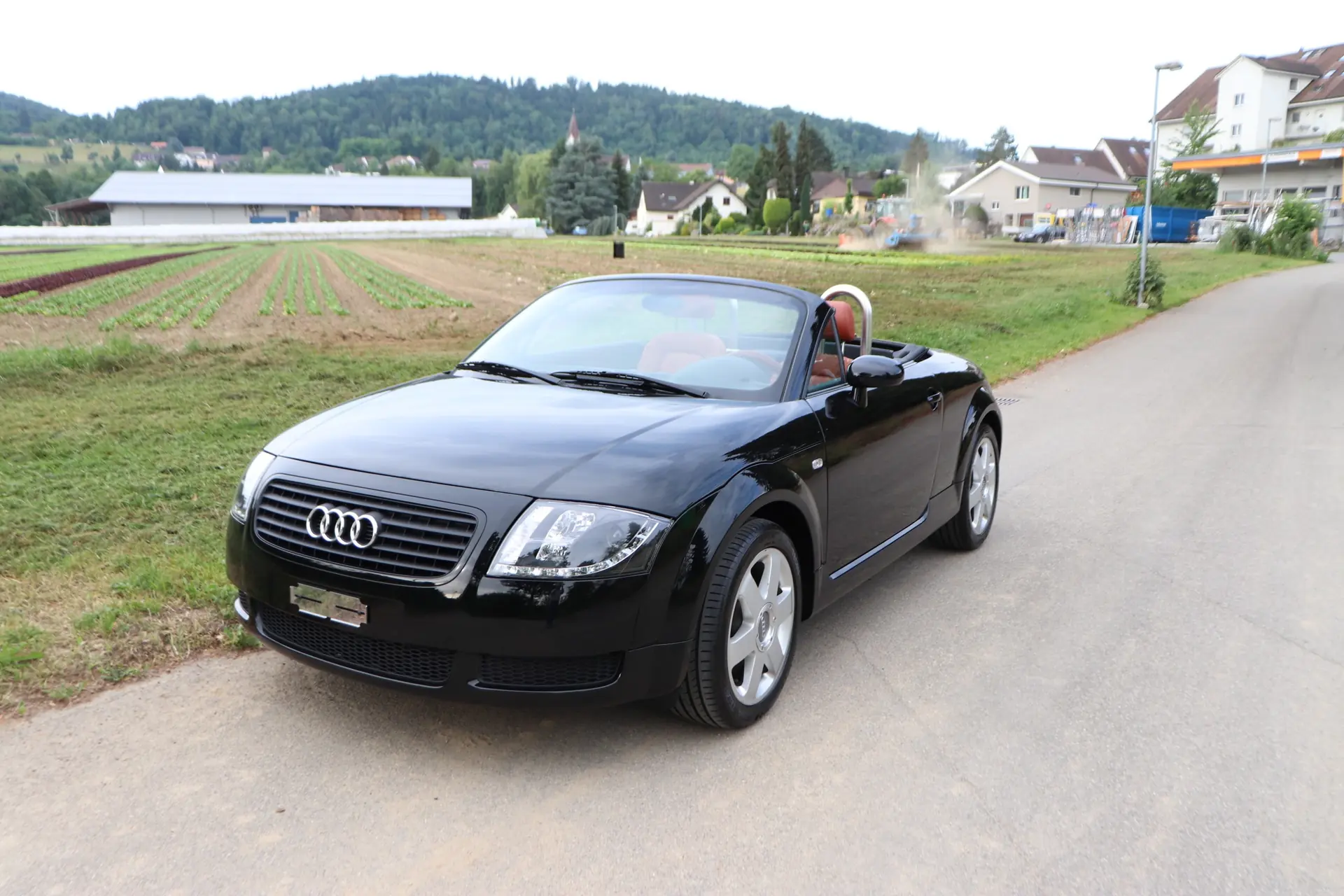 Audi TT 1.8 20V Turbo 180 — Cabriolet sportif iconique, frais révisé — vista esterna