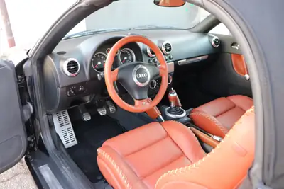 Audi TT 1.8 20V Turbo 180 — Cabriolet sportif iconique, frais révisé — Miniatura 9