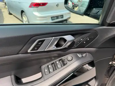 BMW X5 xDrive M50d — SUV premium 400 ch, tout-terrain haute performance — Thumbnail 20
