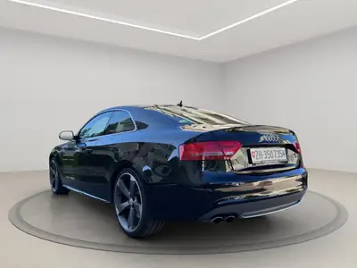 Audi S5 Coupé 4.2 V8 FSI — Coupé sport allemand, motorisation prestigieuse — Heckansicht