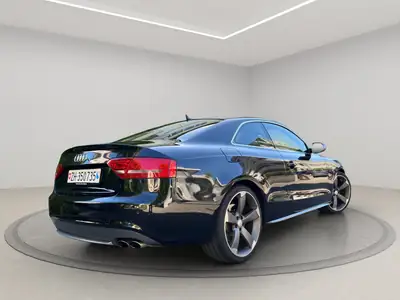 Audi S5 Coupé 4.2 V8 FSI — Coupé sport allemand, motorisation prestigieuse — Innenraum