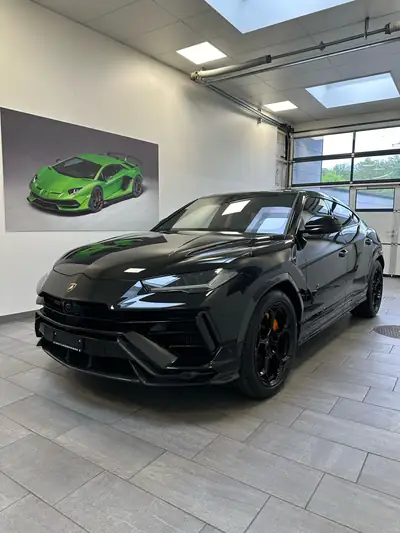 Lamborghini Urus Performante 2025 — 666 ch, configuration exclusive, état impeccable — vue extérieure
