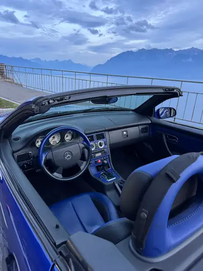 Mercedes-Benz SLK 230 Kompressor AMG & DESIGNO — Cabriolet sportif 193 ch, pack AMG complet — Detail