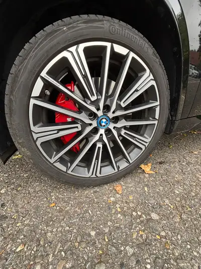 BMW X1 30e xDrive 2025 — SUV hybride rechargeable, 27'000 km, garantie constructeur 5 ans — Miniature 8