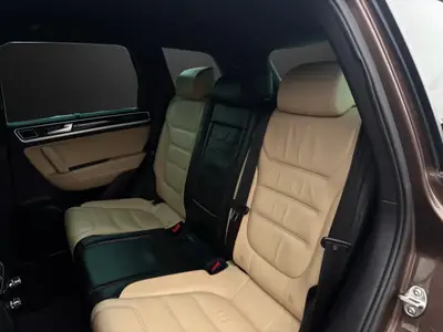 VW Touareg 3.0 TDI — SUV prestige diesel, entretien à jour et contrôle technique OK — Miniature 14