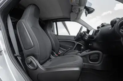 Smart Fortwo Cabriolet Urbanshadow — Petit roadster urbain automatique, 23'100 km — Thumbnail 11