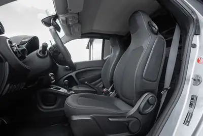 Smart Fortwo Cabriolet Urbanshadow — Petit roadster urbain automatique, 23'100 km — Thumbnail 10