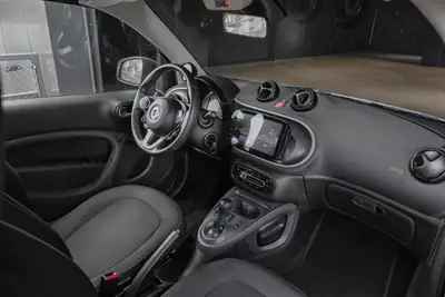 Smart Fortwo Cabriolet Urbanshadow — Petit roadster urbain automatique, 23'100 km — Thumbnail 13