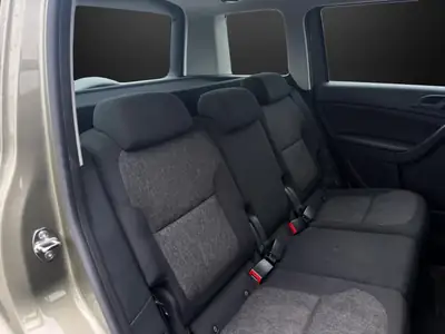 Skoda Yeti 2.0 TDI Active 4x4 — Robuste SUV compact diesel, première main — Thumbnail 11