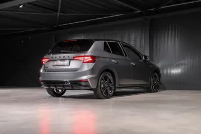 Skoda Fabia 1.5 TSI Monte Carlo — Citadine dynamique, garantie 5 ans, très faible kilométrage — Miniatura 7