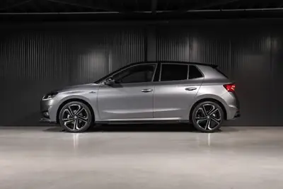 Skoda Fabia 1.5 TSI Monte Carlo — Citadine dynamique, garantie 5 ans, très faible kilométrage — Miniatura 9