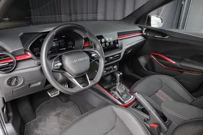 Skoda Fabia 1.5 TSI Monte Carlo — Citadine dynamique, garantie 5 ans, très faible kilométrage — Miniatura 13