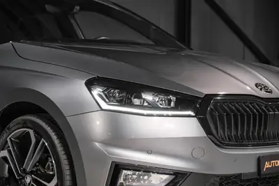 Skoda Fabia 1.5 TSI Monte Carlo — Citadine dynamique, garantie 5 ans, très faible kilométrage — Miniatura 25