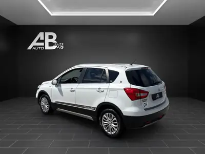 Suzuki SX4 S-Cross 1.4 16V Piz Sulai 4WD — SUV polyvalent, première main, garantie incluse — rear view