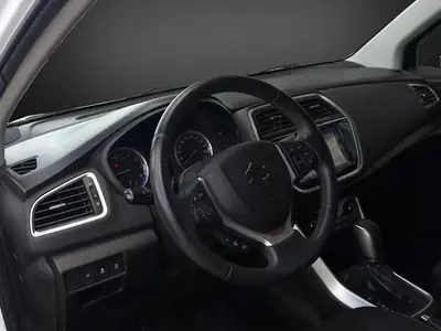 Suzuki SX4 S-Cross 1.4 16V Piz Sulai 4WD — SUV polyvalent, première main, garantie incluse — Thumbnail 8
