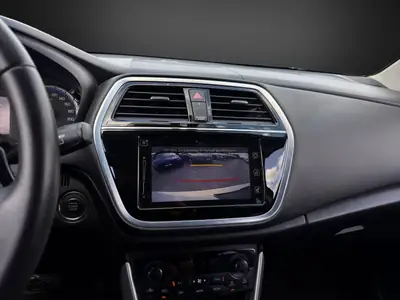 Suzuki SX4 S-Cross 1.4 16V Piz Sulai 4WD — SUV polyvalent, première main, garantie incluse — Thumbnail 12
