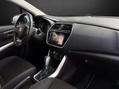Suzuki SX4 S-Cross 1.4 16V Piz Sulai 4WD — SUV polyvalent, première main, garantie incluse — Thumbnail 10