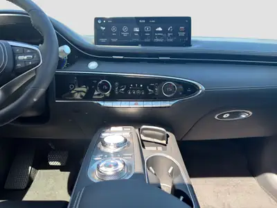 Genesis GV70 Electrified Sport — SUV électrique 490 ch, garantie 5 ans incluse — Miniatura 12