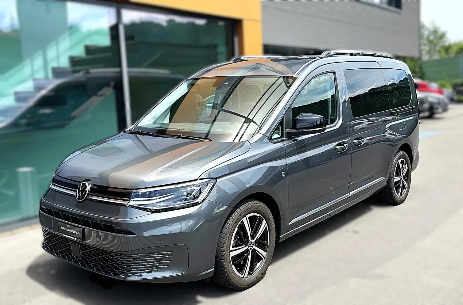 VW Caddy Maxi 1.5 TSI Style — 7 places, attelage et navigation, 42000 km seulement
